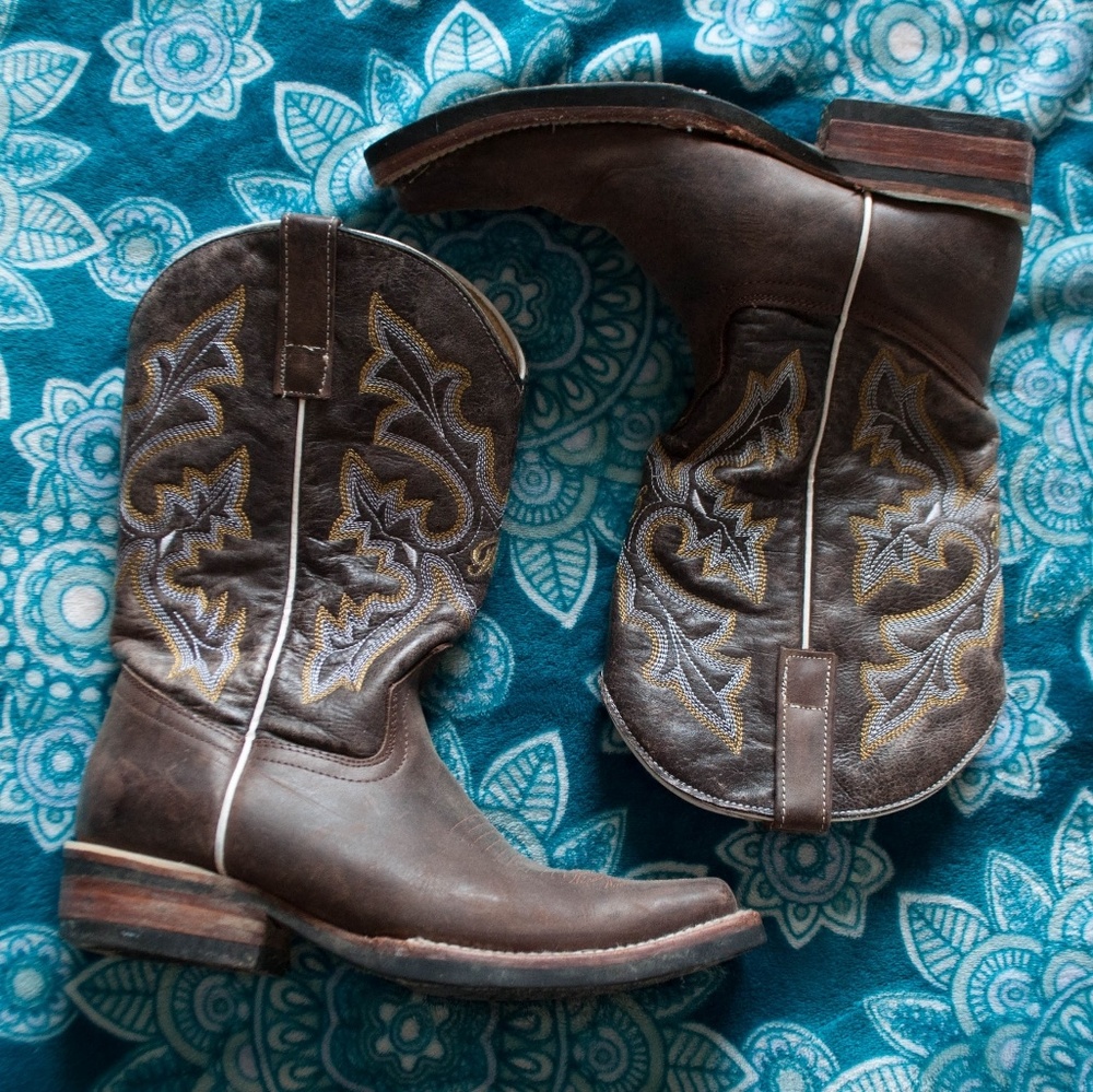 Cowgirl/Country Boots